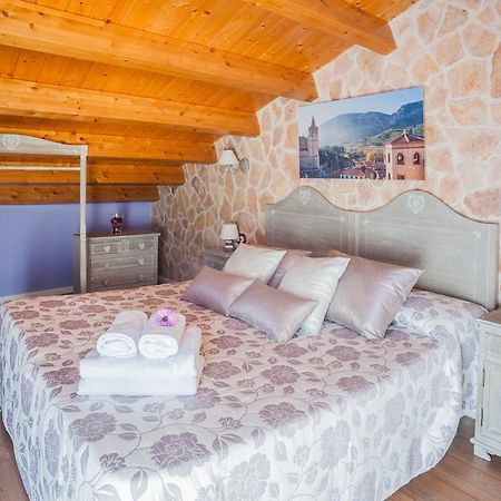 Apartamentos Rurales Millan La Mata de los Olmos Exteriör bild