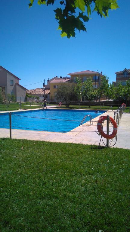 Apartamentos Rurales Millan La Mata de los Olmos Exteriör bild